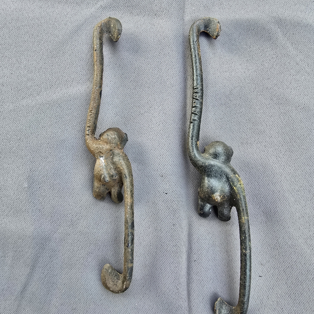 Small Collection Of Cast Iron Items - Picture 8 of 8